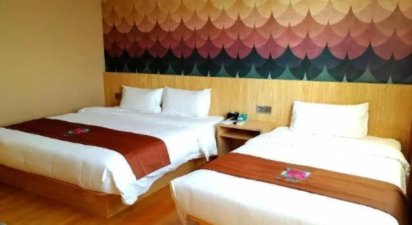 Pai Hotel Dengfeng Songshan Shaolin Temple Chonggao Road 2*,  China