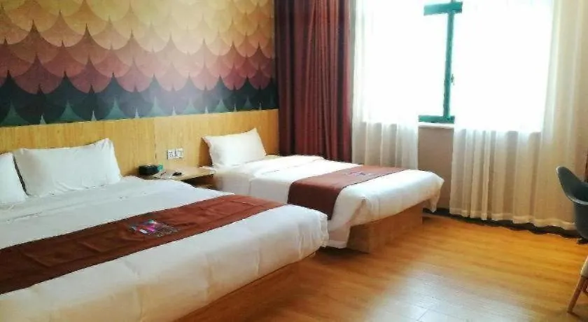 Pai Hotel Dengfeng Songshan Shaolin Temple Chonggao Road